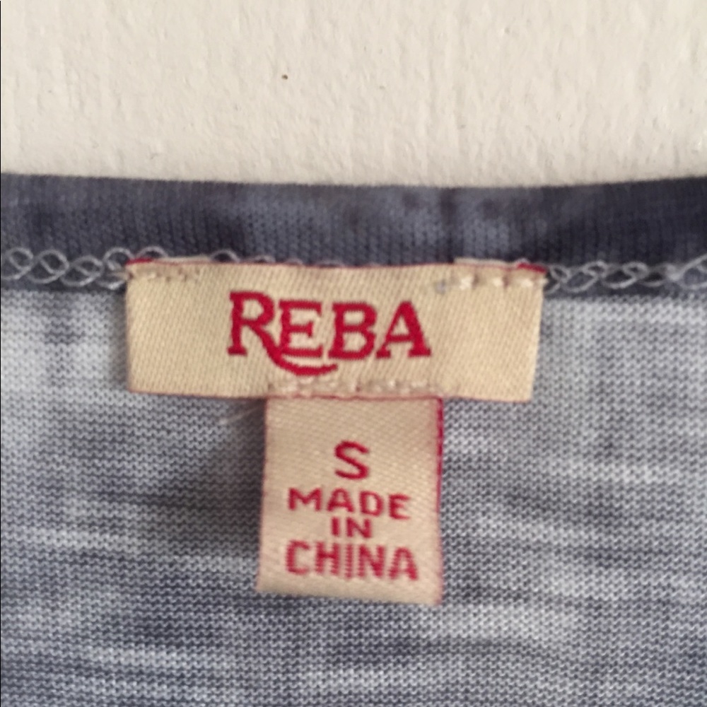 Reba Top - Picture 2 of 3